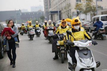 外卖员遭遇关门杀不幸身亡，物业被判赔偿21万，正义终将到来